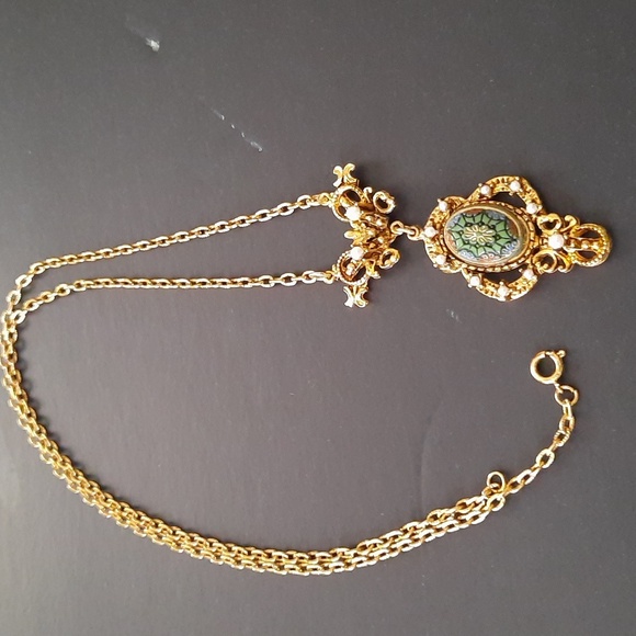 Vintage Jewelry Bundle - Picture 6 of 7